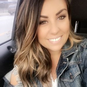 Meet your Posher, Stefanie